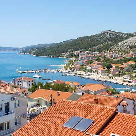 Apartmani Stanic Seget Vranjica Bagian luar foto