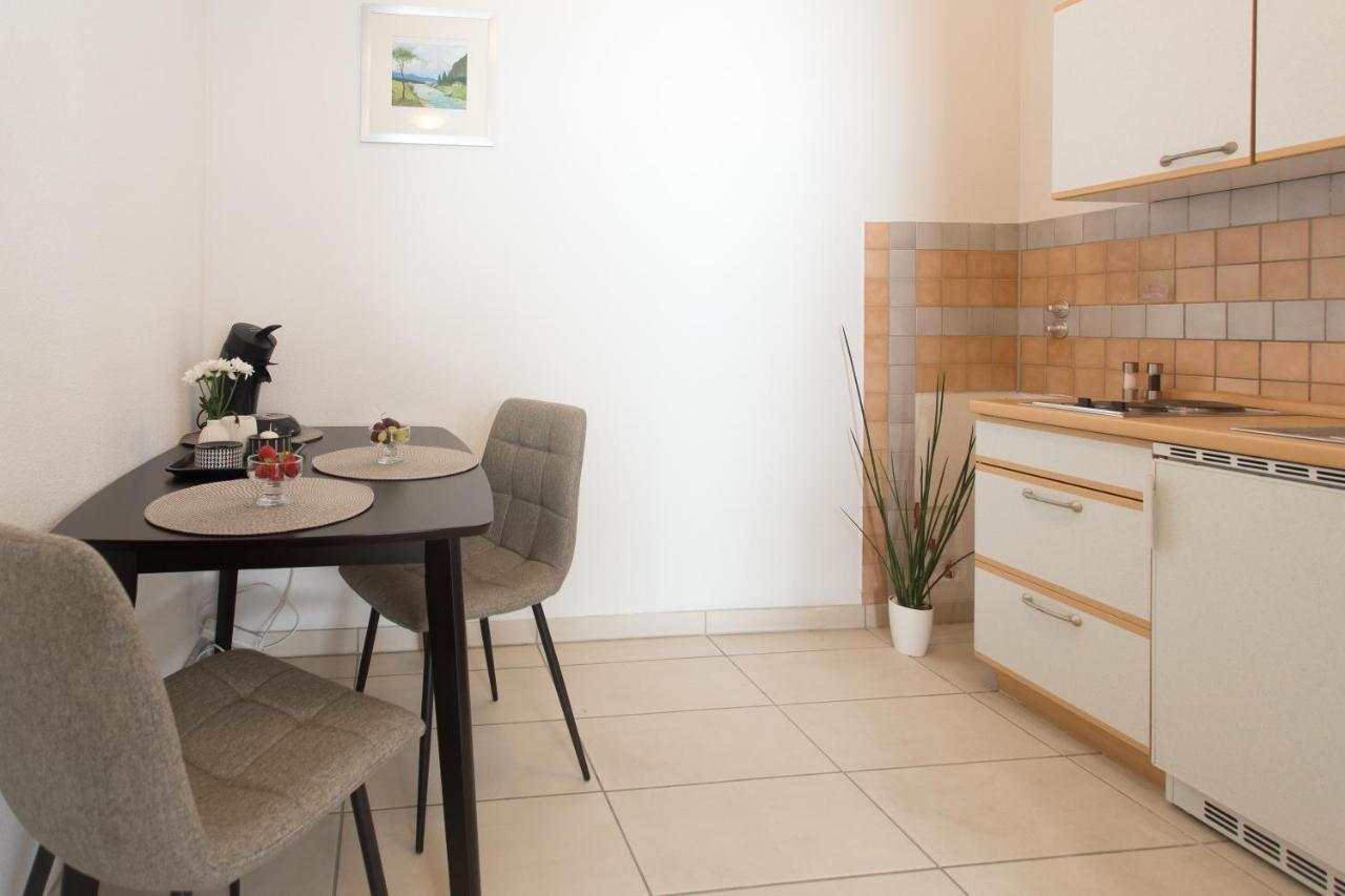Apartmani Stanic Seget Vranjica Bagian luar foto