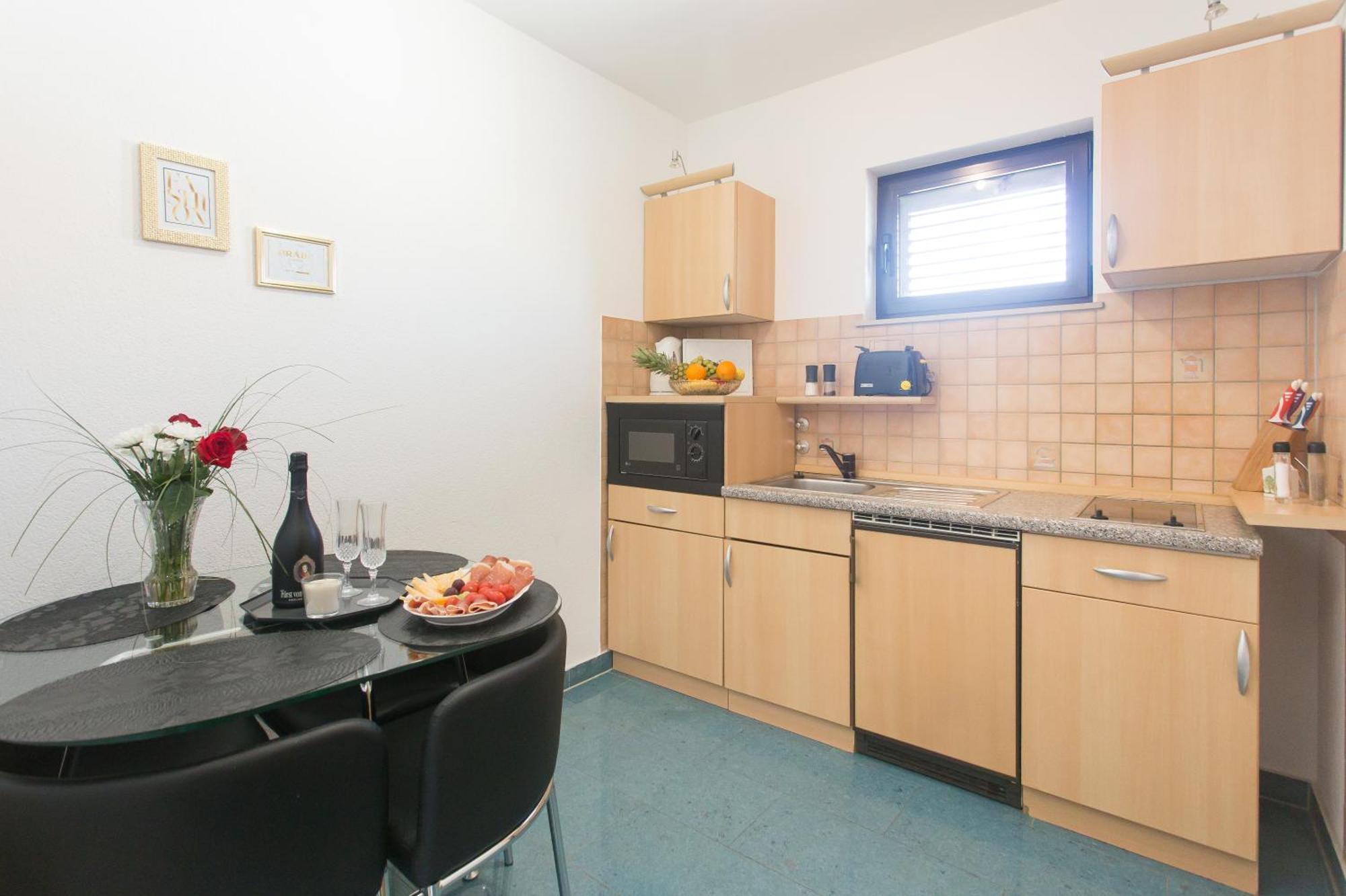 Apartmani Stanic Seget Vranjica Ruang foto