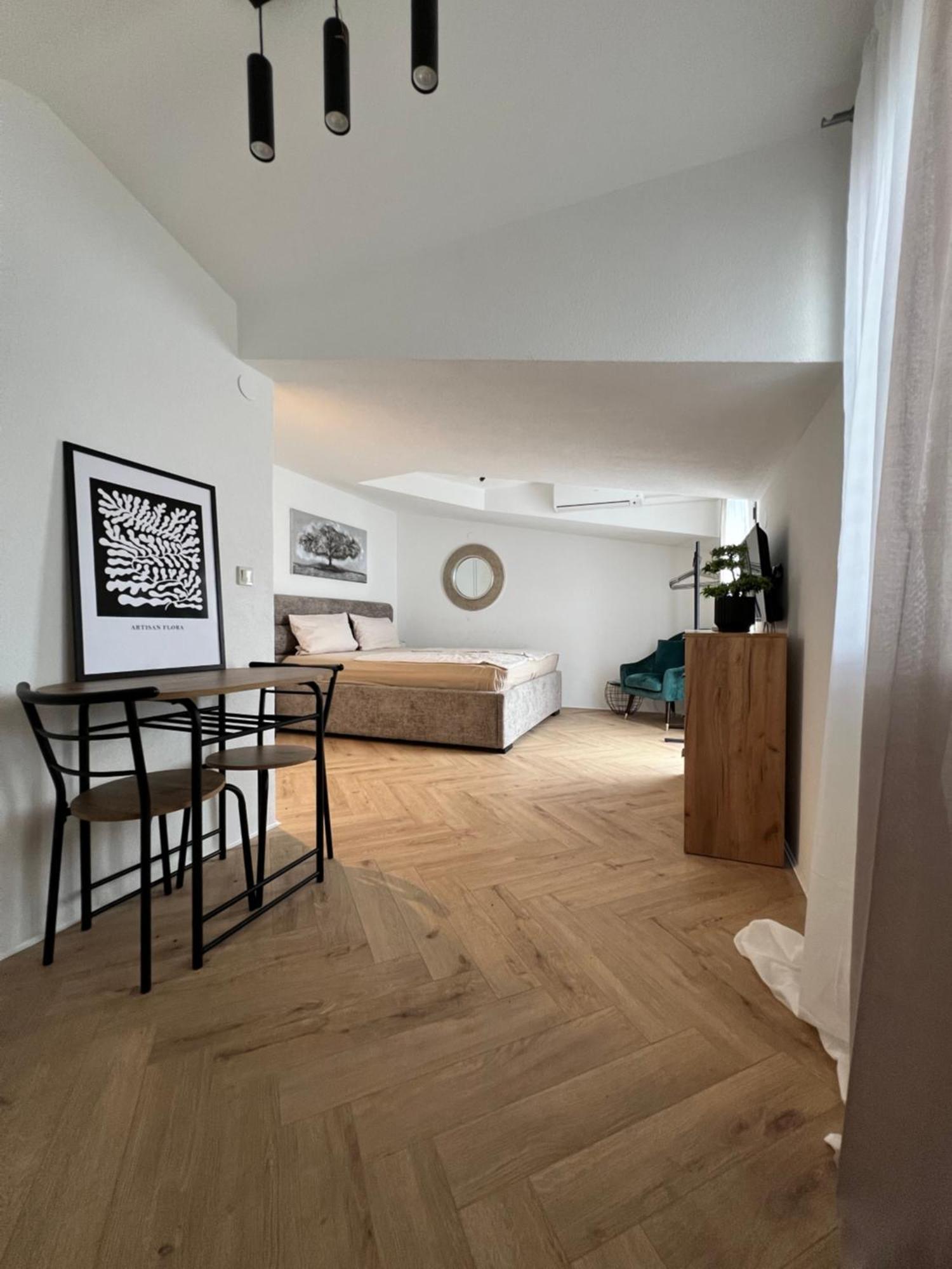 Apartmani Stanic Seget Vranjica Bagian luar foto